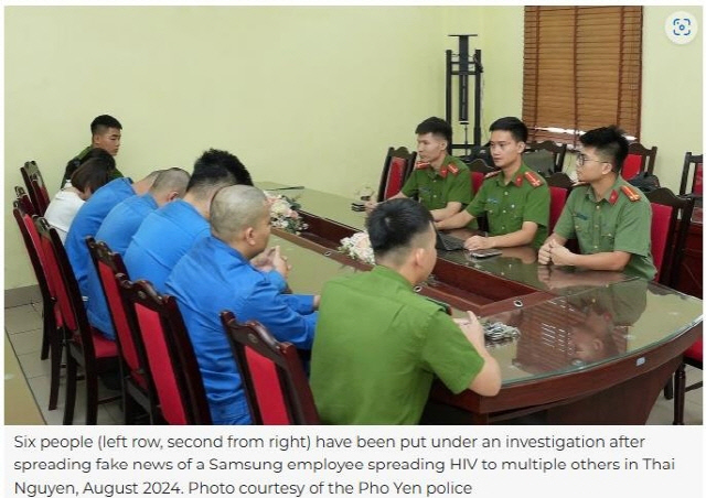 베트남 북부 타이응우옌성에서 삼성전자 현지 여직원이 HIV를 전염시켰다는 가짜뉴스를 퍼뜨린 현지 직원과 관계자들이 공안에 붙잡혀 고개를 숙이고 있다. 연합뉴스 제공